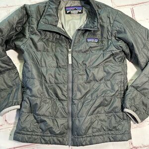 Kids Patagonia jacket gray size 5-6 quilted great condition